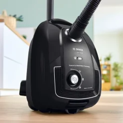 Bosch BGB38BA1 serie 4 støvsuger sort 79dB 600 watt