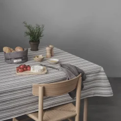 By Mogensen dug Small Stripes 140x140 cm