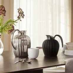 Georg Jensen Bernadotte termokande sort med trykknap 0,8 liter