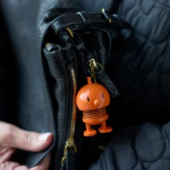 Hoptimist Bumble vedhæng orange H 5,9 cm