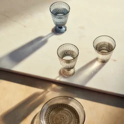 Iittala Kastehelmi glas på fod 30 cl linen