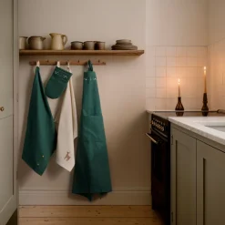 Juna Christmas Fable ovnhandske grøn