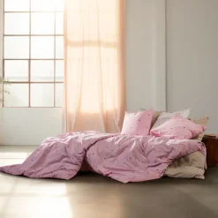 Juna Daisy sengetøj pink/rød 200x220 cm