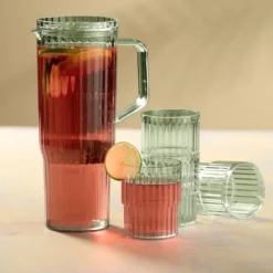 Kande med 4 kopper assorterede farver 1,2 liter