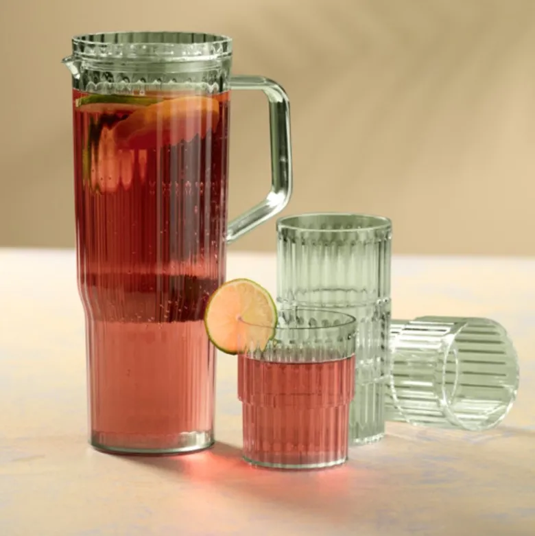 Kande med 4 kopper assorterede farver 1,2 liter