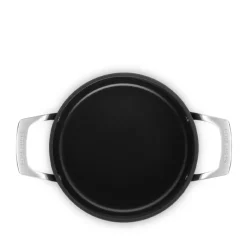 Le Creuset Essential gryde med keramisk belægning 20 cm 3,8 liter