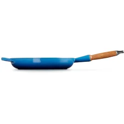 Le Creuset Signature støbejern stegepande med træhåndtag Ø 28 cm azure