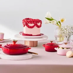 Le Creuset Signature støbejern hjertebuffetgryde med hjerteformet knop Ø 20 cm cerise