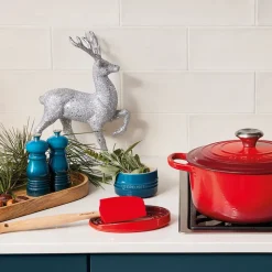 Le Creuset Signature stentøj oval grydeskeholder Cerise