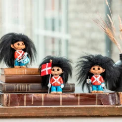 Lykketrold garder med flag