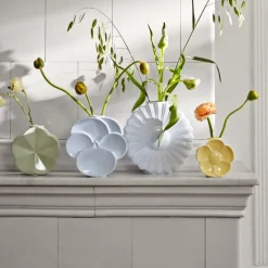 Lyngby Porcelæn Flower marguerit vase hvid H 21 cm