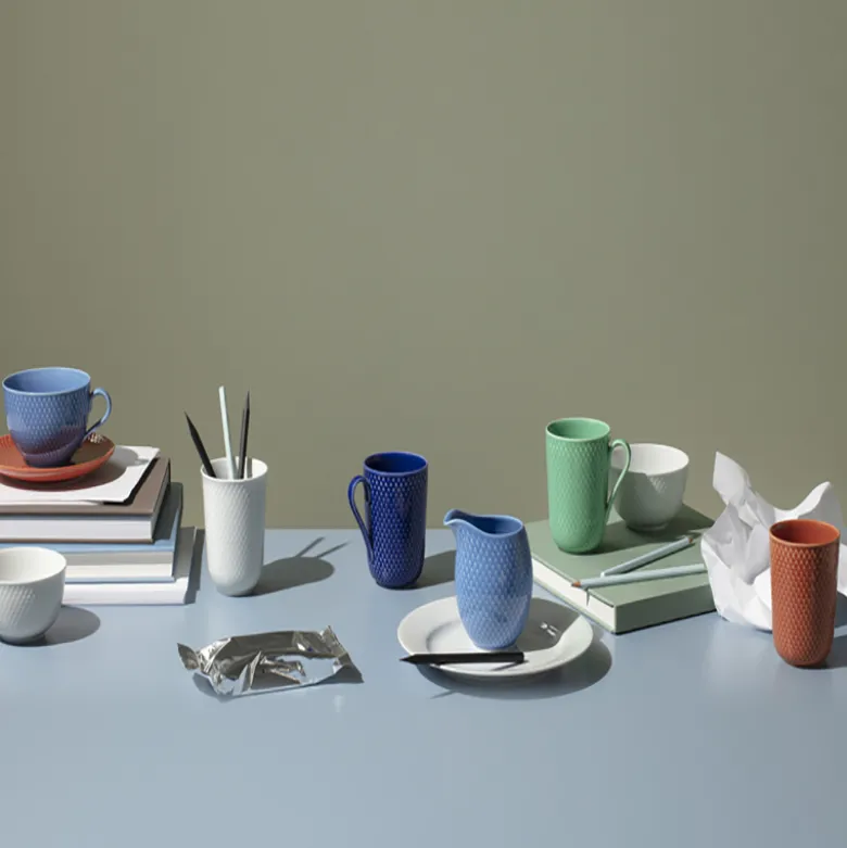 Lyngby Porcelæn Rhombe Color Kop Med Hank Mørkeblå 33 cl
