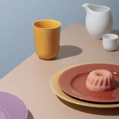 Lyngby Porcelæn Rhombe Color Krus Gul 33 cl