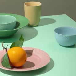 Lyngby Porcelæn Rhombe Color Krus Sand 33 cl