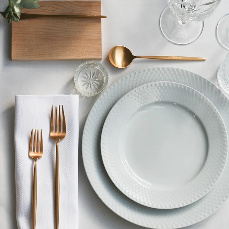 Lyngby Porcelæn Rhombe flad tallerken hvid 21 cm