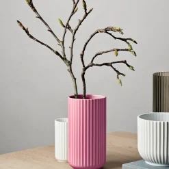 Lyngby Porcelæn vase lilla H 20,5 cm