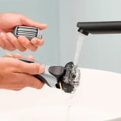 Panasonic ES-LV69-S803 5-blade shaver