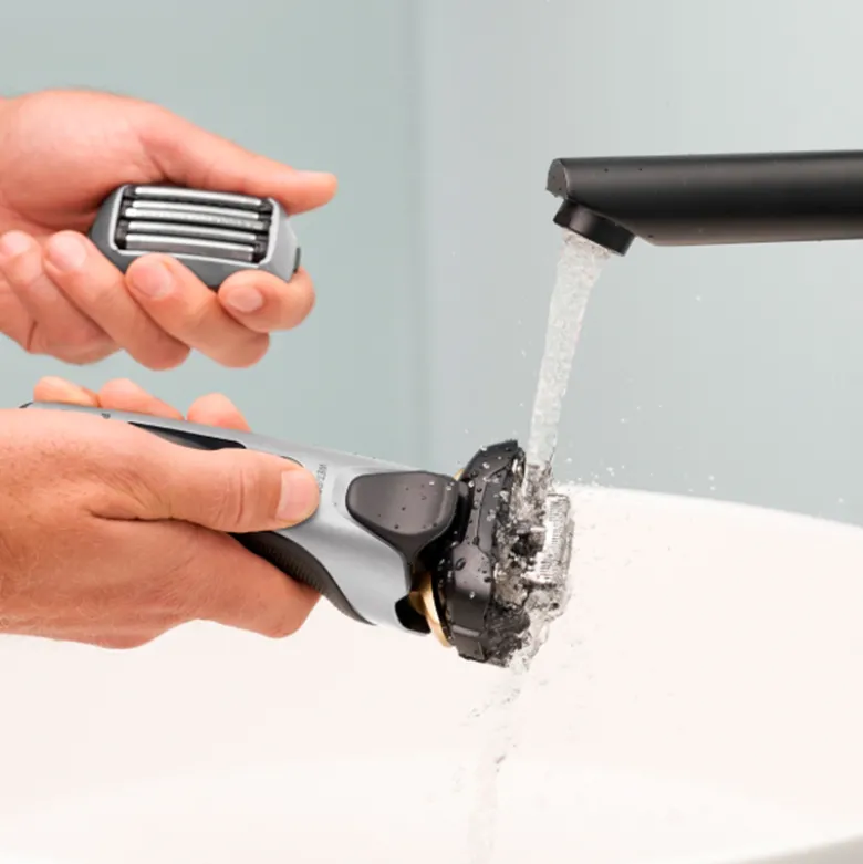 Panasonic ES-LV69-S803 5-blade shaver