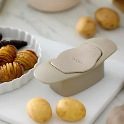 Rosti Classic hasselback-skærer humus