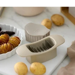 Rosti Classic hasselback-skærer humus