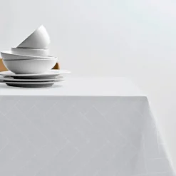 Södahl Tiles Damask dug optisk hvid 140x320 cm