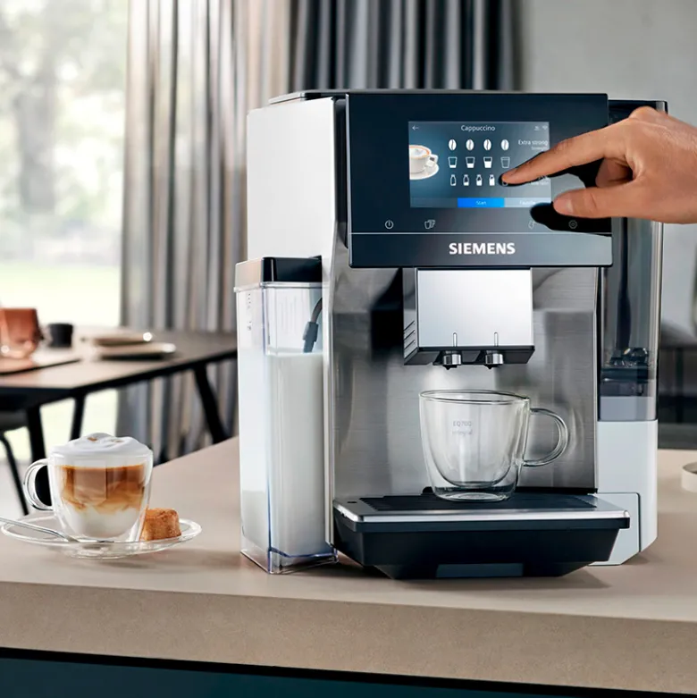 Siemens EQ700 TQ715R03 integral fuldautomatisk kaffemaskine m. cold brew