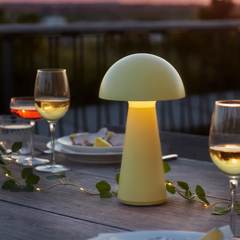 Sirius Sam bordlampe pastelgrøn H 28 cm