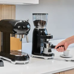 Smeg kaffekværn sort 350 g