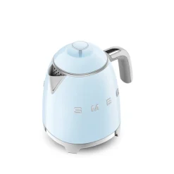 Smeg KLF05PBEU elkedel mini pastelblå 0,8 liter 1400 watt