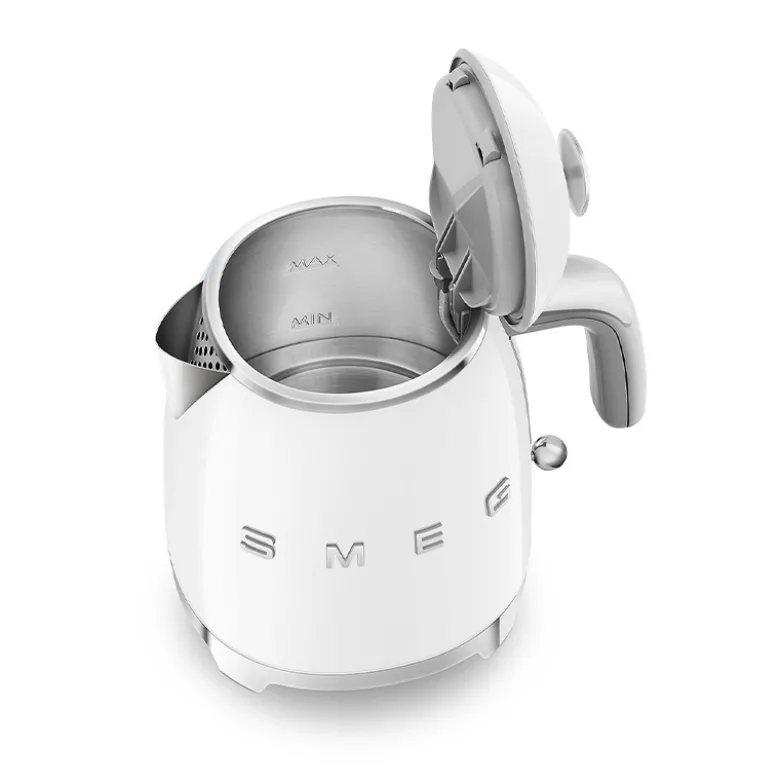 Smeg KLF05WHEU elkedel mini hvid 0,8 liter 1400 watt