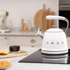 Smeg 50's Style fløjte kedel hvid 2,3 liter