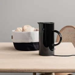 Stelton EM77 elkedel 0,5 liter sort 2200 watt
