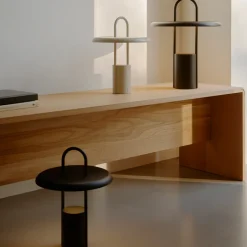 Stelton Pier portable LED lampe sand H 33,5 cm