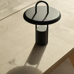 Stelton Pier transportabel LED lampe black