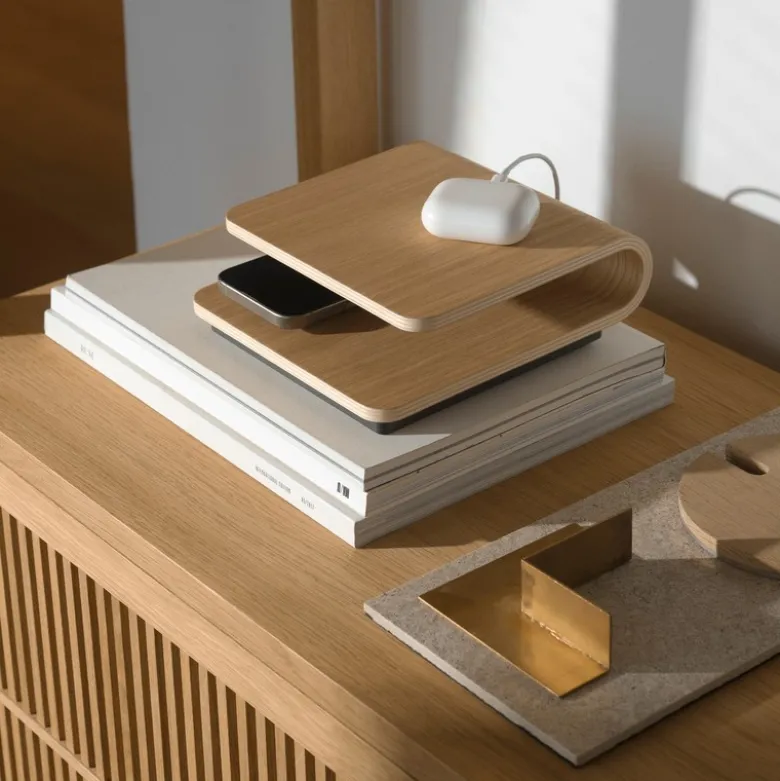 Stelton Ro trådløs oplader egetræ