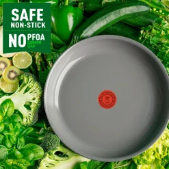 Tefal Renew sauterpande med låg og keramisk belægning grå 24 cm