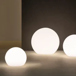 Villa Collection Maane LED lampe m. solar hvid 25x23 cm