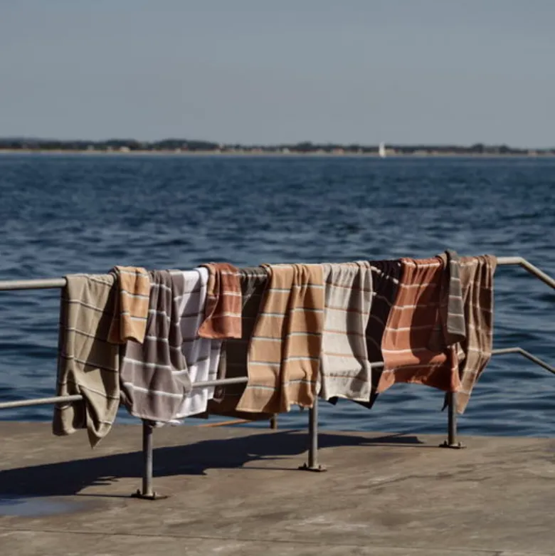 Zone Sauna håndklæde sand/blå/grøn 50x100 cm