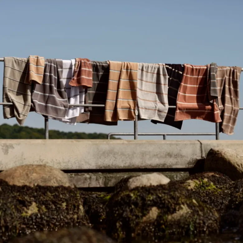 Zone Sauna håndklæde sand/blå/grøn 50x100 cm